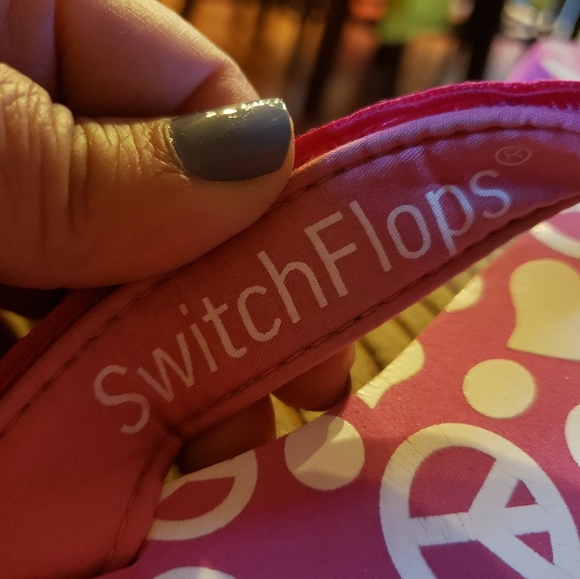 Switchflops - Picture 2 of 4
